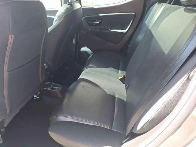 Lancia Ypsilon Ypsilon 1.3 MJT 95 CV 5p. S&S Platinum - Foto 8