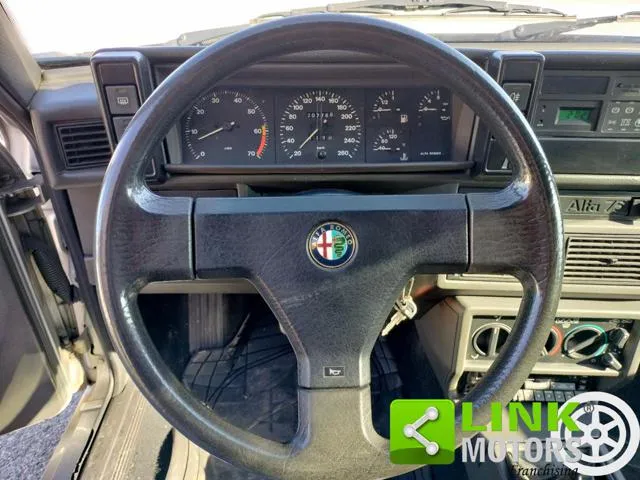Alfa Romeo 75 75 1.8 IE Indy - Foto 12