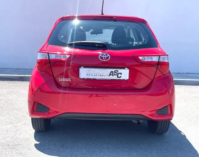 Toyota Yaris 1.0 BENZ 72 CV 5 porte Cool ADATTA A NEOPATENTATI - Foto 4