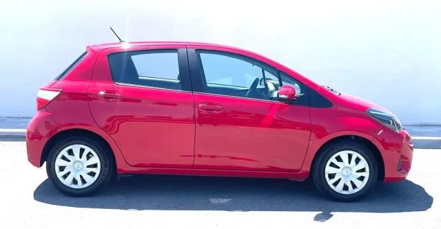 Toyota Yaris 1.0 BENZ 72 CV 5 porte Cool ADATTA A NEOPATENTATI - Foto 8