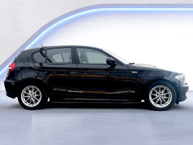 Bmw 116 2.0 DIESEL 116CV cat 5 porte Attiva DPF - Foto 4