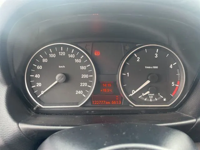 Bmw 116 2.0 DIESEL 116CV cat 5 porte Attiva DPF - Foto 13