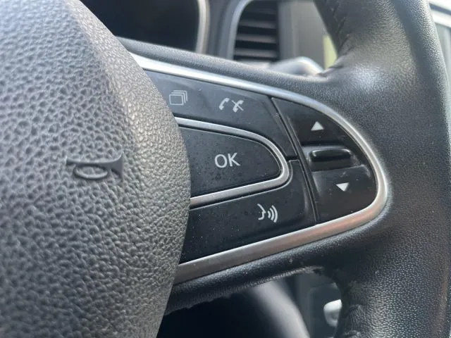 Renault Megane 1.5 DIESEL 110 CV EDC Energy Bose - Foto 14