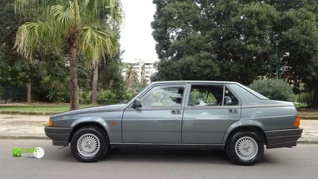 Alfa Romeo 75 75 1.8 - Foto 2