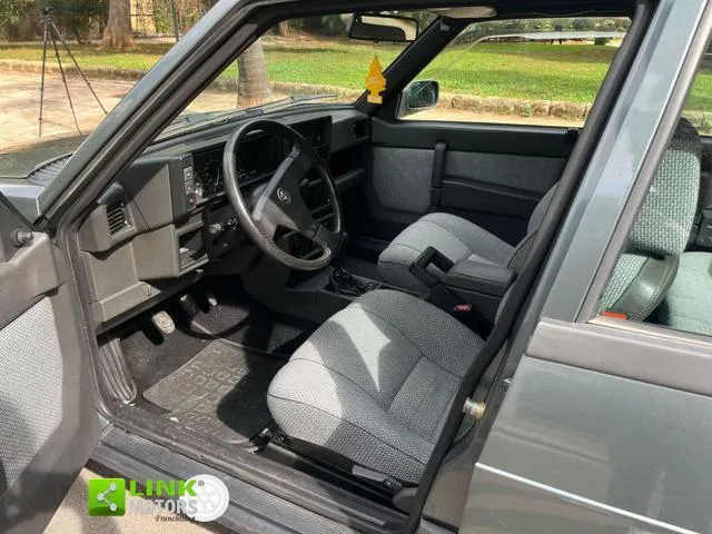 Alfa Romeo 75 75 1.8 - Foto 10