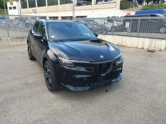 Alfa Romeo Junior 1.2 145 CV Hybrid eDCT6 Speciale - Foto 4