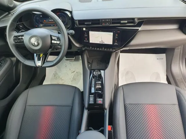 Alfa Romeo Junior 1.2 145 CV Hybrid eDCT6 Speciale - Foto 13