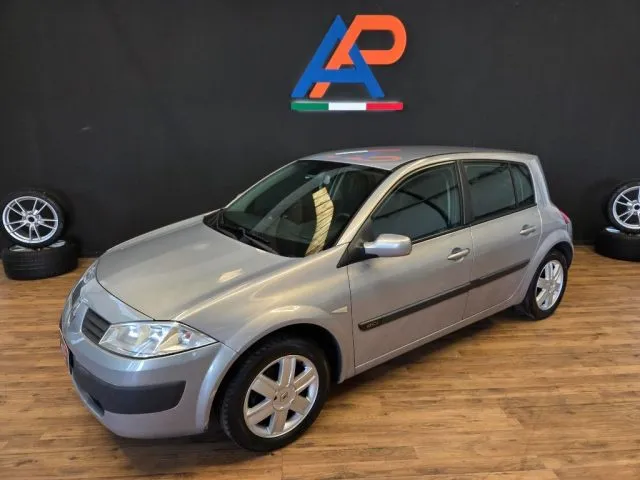 Renault Megane MÃ©gane 1.5 dCi 105 CV 5p. Luxe Dynamique - Foto 2