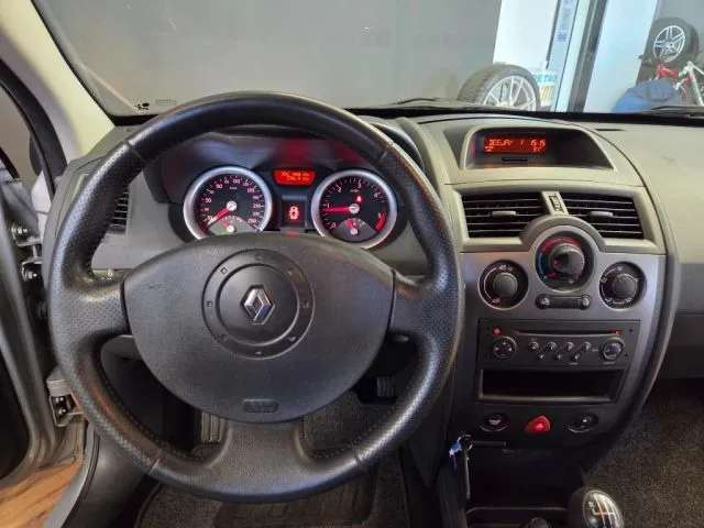 Renault Megane MÃ©gane 1.5 dCi 105 CV 5p. Luxe Dynamique - Foto 9