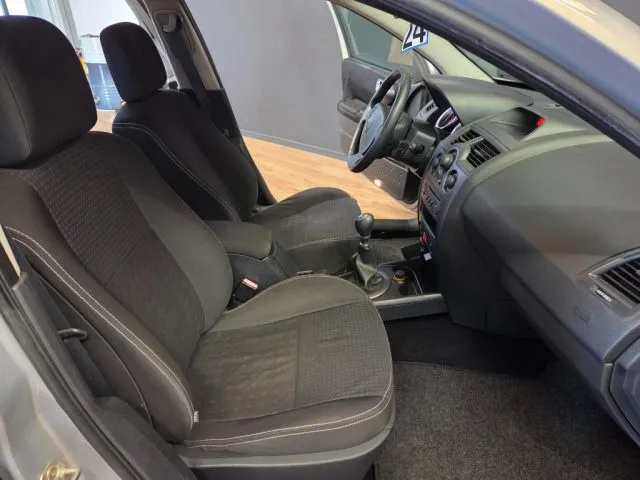 Renault Megane MÃ©gane 1.5 dCi 105 CV 5p. Luxe Dynamique - Foto 14
