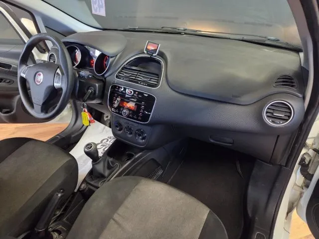 Fiat Punto 1.3 MJT II 75 CV 5 porte Lounge - Foto 13