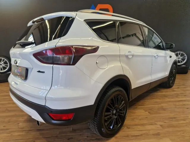 Ford Kuga 2.0 TDCI 140 CV 4WD Business - Foto 4