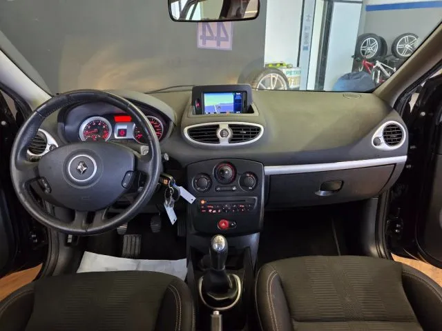 Renault Clio 1.2 16V 5 porte Dynamique - Foto 12