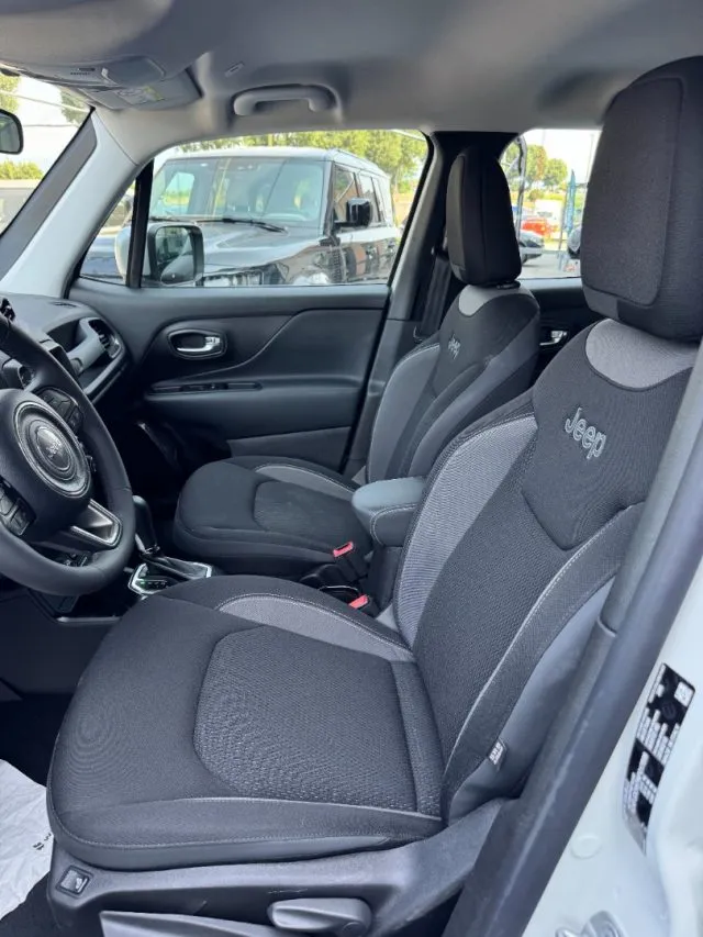 Jeep Renegade 1.3 T4 190CV PHEV 4xe AT6 Limited - Foto 7