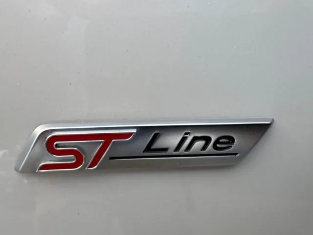 Ford Puma 1.0 EcoBoost Hybrid 125 CV S&S ST-Line - Foto 4