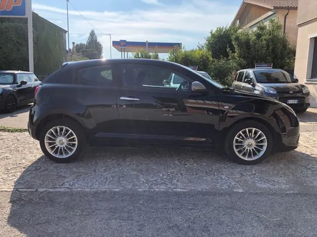 Alfa Romeo MiTo MiTo 1.3 JTDm 85 CV S&S Distinctive - Foto 8