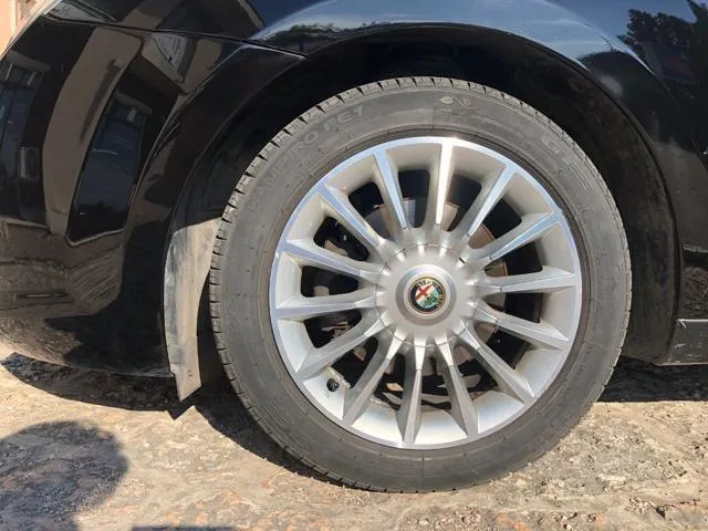 Alfa Romeo MiTo MiTo 1.3 JTDm 85 CV S&S Distinctive - Foto 9