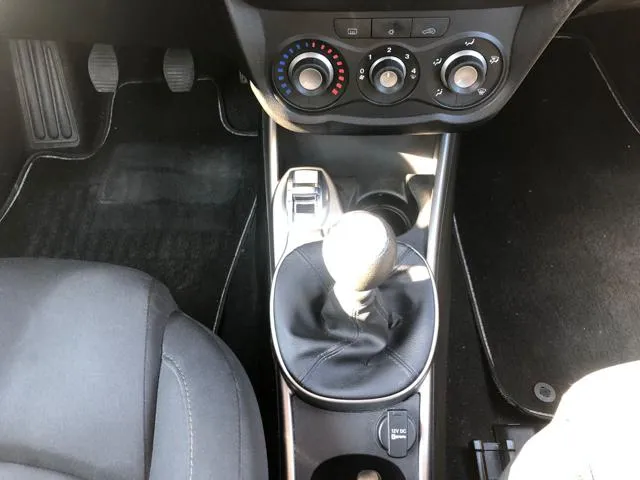 Alfa Romeo MiTo MiTo 1.3 JTDm 85 CV S&S Distinctive - Foto 14