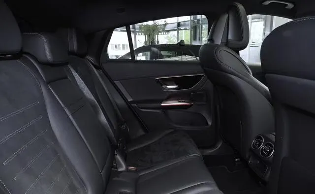Mercedes-Benz GLC 300 d COUPE AMG PREMIUM PANORAMA NIGHT 20 - Foto 11