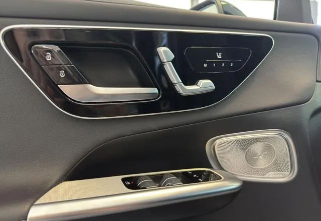 Mercedes-Benz GLC 300 d AMG PREMIUM SOSPENSIONI AIRMATIC RUOTE STERZANTI - Foto 14