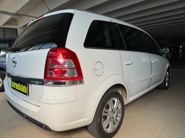 Opel Zafira Tourer 1.6 T EcoM 150CV Cosmo - Foto 5