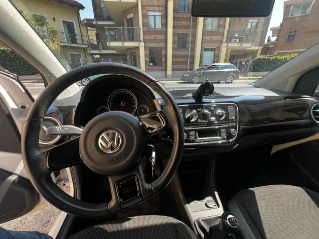 Volkswagen up! 1.0 75 CV 5p. high up! - Foto 9
