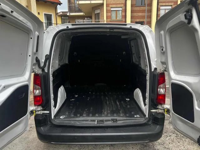 Peugeot Partner BlueHDi 100 S&S L2 Furgone Premium - Foto 10