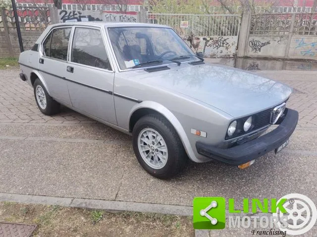 Alfa Romeo 2000 ALFETTA 2000 LI AMERICA - Foto 3