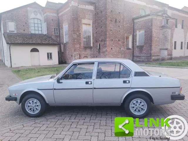 Alfa Romeo 2000 ALFETTA 2000 LI AMERICA - Foto 5