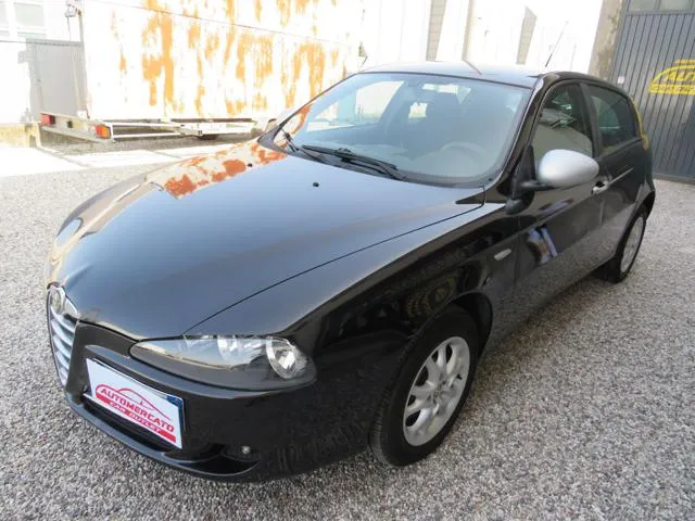 Alfa Romeo 147 147 1.9 JTD 120 CV 5p. Progression - Foto 1