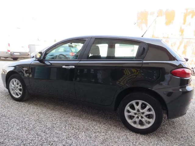 Alfa Romeo 147 147 1.9 JTD 120 CV 5p. Progression - Foto 2