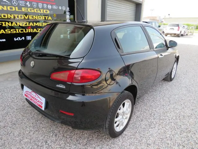 Alfa Romeo 147 147 1.9 JTD 120 CV 5p. Progression - Foto 6