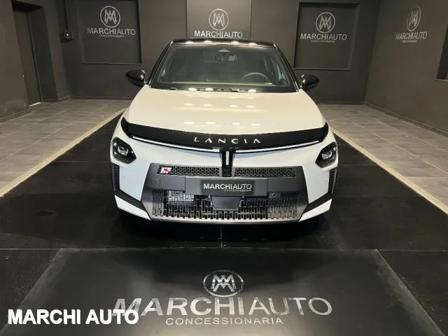 Lancia Ypsilon Hybrid e-DCT HF Line 110cv - Foto 2