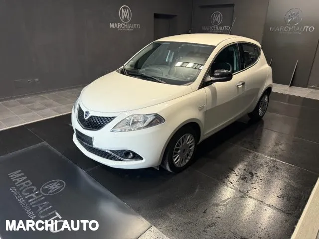 Lancia Ypsilon Ypsilon 1.3 MJT 95 CV 5p. S&S Gold - Foto 1
