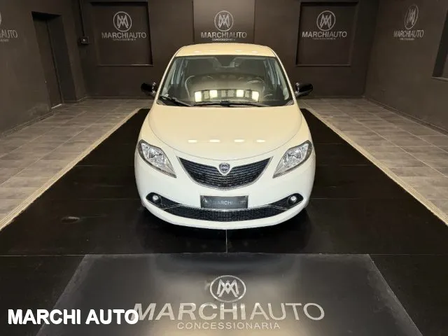 Lancia Ypsilon Ypsilon 1.3 MJT 95 CV 5p. S&S Gold - Foto 2