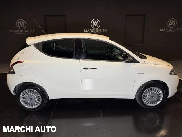 Lancia Ypsilon Ypsilon 1.3 MJT 95 CV 5p. S&S Gold - Foto 4