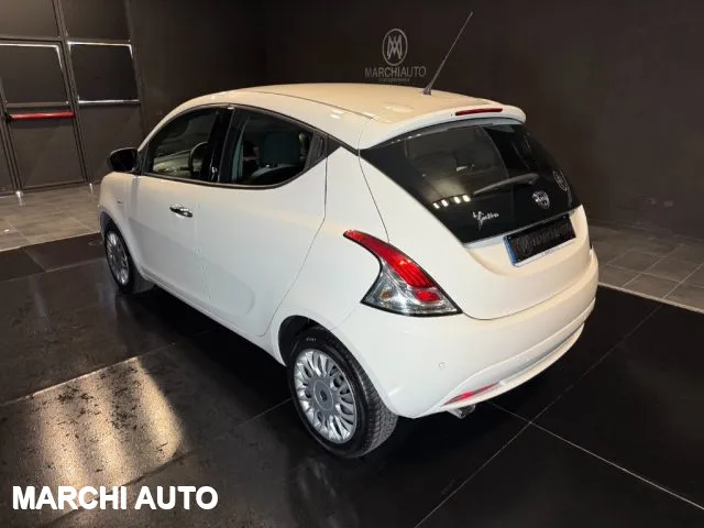 Lancia Ypsilon Ypsilon 1.3 MJT 95 CV 5p. S&S Gold - Foto 7