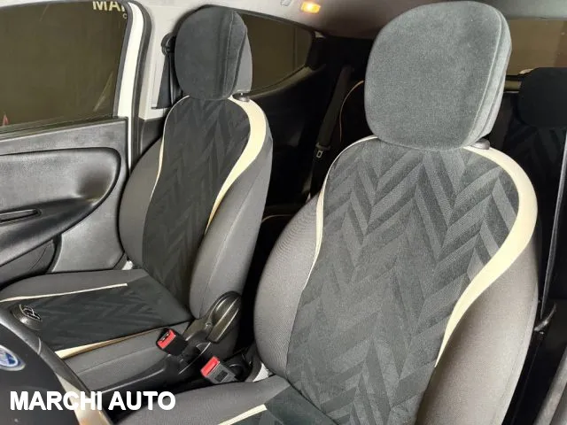 Lancia Ypsilon Ypsilon 1.3 MJT 95 CV 5p. S&S Gold - Foto 11