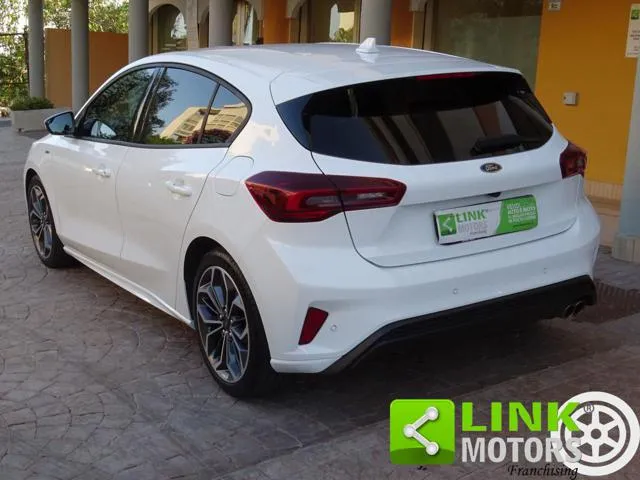 Ford Focus 1.0  HYBRID 155 CV ST-Line X - Foto 6