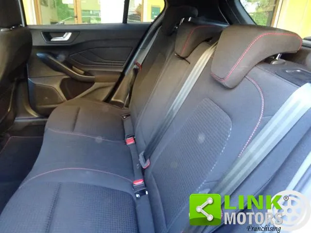 Ford Focus 1.0  HYBRID 155 CV ST-Line X - Foto 9