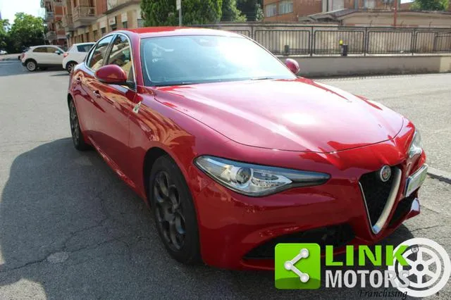 Alfa Romeo Giulia 2.2 Turbodiesel 160 CV AT8 Executive Manuale - Foto 3