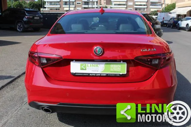 Alfa Romeo Giulia 2.2 Turbodiesel 160 CV AT8 Executive Manuale - Foto 5