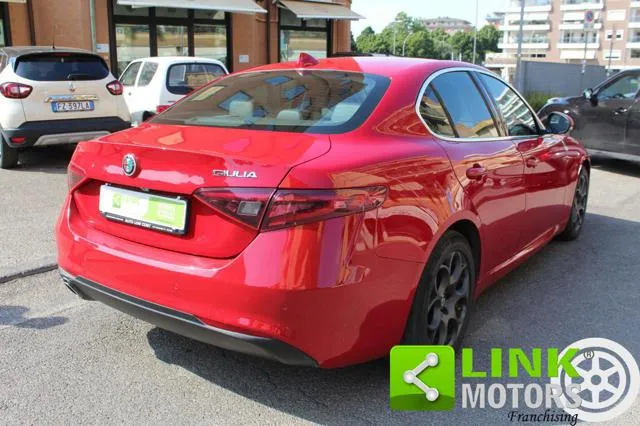 Alfa Romeo Giulia 2.2 Turbodiesel 160 CV AT8 Executive Manuale - Foto 7