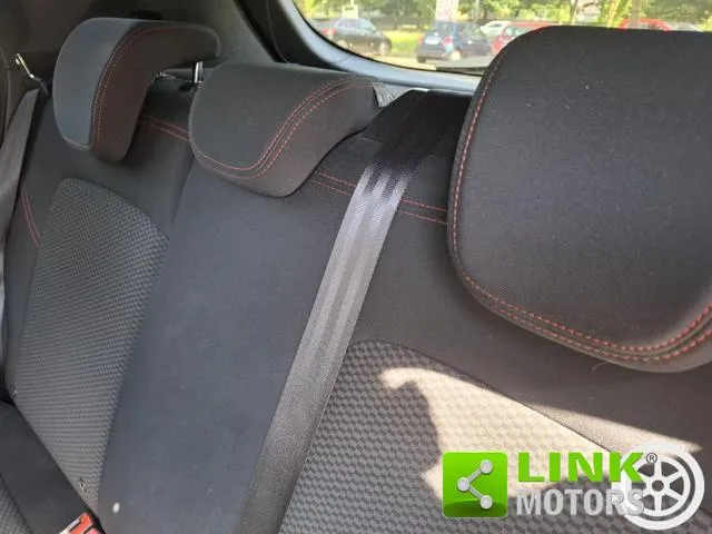Ford Fiesta 1.0 Ecoboost 100 CV 5 porte ST-Line - Foto 9