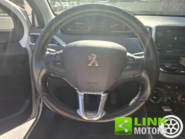 Peugeot 2008 2008 PureTech 82 Allure - Foto 11