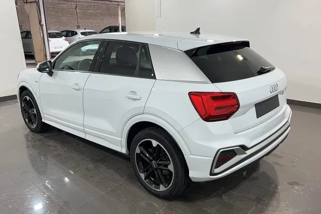 Audi Q2 Q2 30 TFSI Business - Foto 2