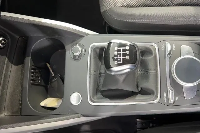 Audi Q2 Q2 30 TFSI Business - Foto 7