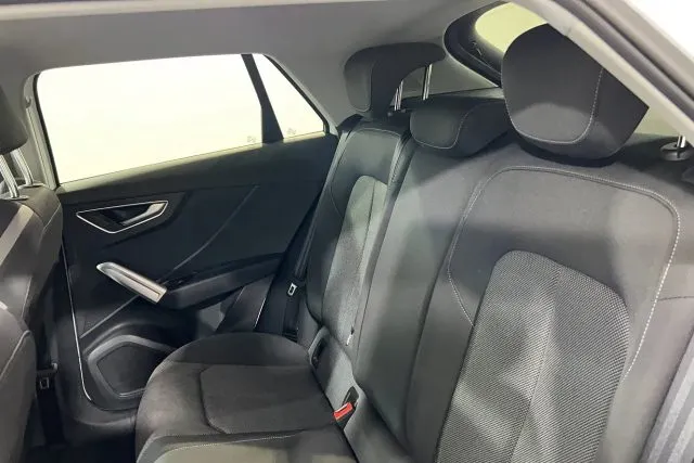 Audi Q2 Q2 30 TFSI Business - Foto 12