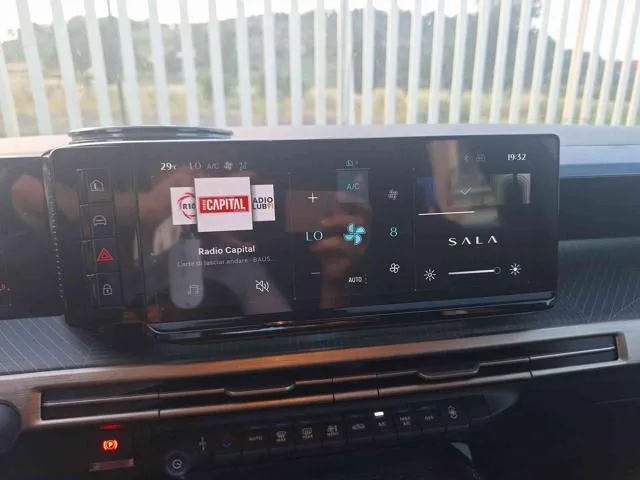 Lancia Ypsilon Hybrid e-DCT *KM 0* - Foto 10