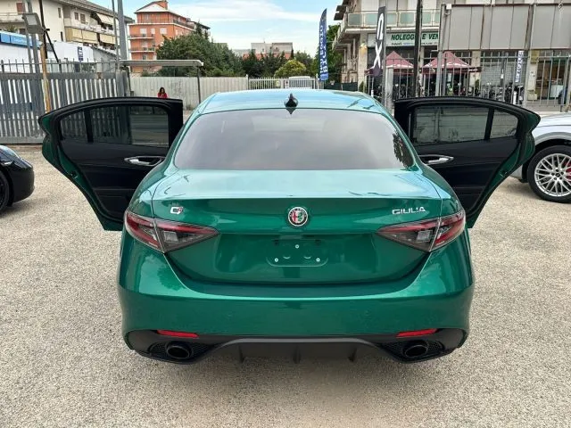 Alfa Romeo Giulia Giulia 2.0 T 280 CV AT8 AWD Q4 Trib. It. - Foto 10